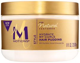 Moções de pudim de cabelo com manteiga de karité, óleos de coco e abacate Moções de pudim de cabelo com manteiga de karité, óleos de coco e abacate