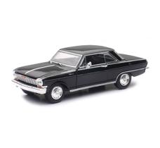 Modelo de carro New Ray Chevrolet Nova SS 1964 em escala 1/25