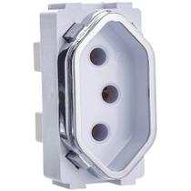 Módulo de Tomada Universal Branco com Cromado 2P+T de 20 Ampères da Linha Novara - DC1200-39 - DICOMPEL