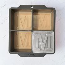 Molde de cubo de gelo CocoWeddings Letter M Monogram 5 cm de silicone