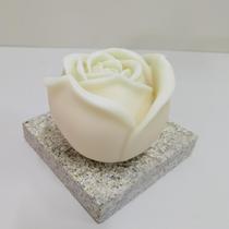 Molde grande de silicone rosa de 12x10x12cm com capacidade de 640ml