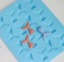 Molde Silicone Cauda De Sereia Para Topo De Bolo Molde Silicone Cauda De Sereia Para Topo De Bolo