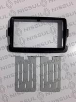 Moldura Da Central Multimídia - Original Renault Sandero / Logan / Duster - 7711732215 Moldura Da Central Multimídia - Original Renault Sandero / Logan / Duster - 7711732215