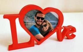 Moldura Decorativa para Foto Love Dia dos Namorados 18x8,92x1,55 Moldura Decorativa para Foto Love Dia dos Namorados 18x8,92x1,55