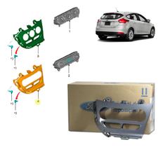Moldura Dos Comandos Da Ventilacao E Interruptores Do Painel (prata Nebula Brilhante) ( Focus 2014 A 2019 ) - BM5118522BF3B