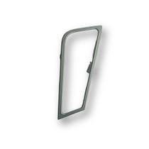 Moldura Farol Auxiliar VOLVO FH 2009 Lado Direito