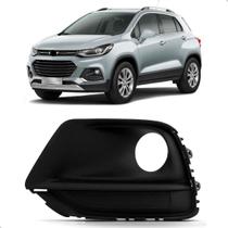 Moldura Farol Milha Tracker 2017 A 2020 Com Furo S/ Friso