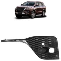 Moldura Grade Milha Hilux Sw4 2021 2022 Black Piano Acabamento Liso Furo Milha Moldura Grade Milha Hilux Sw4 2021 2022 Black Piano Acabamento Liso Furo Milha