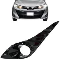 Moldura Milha Yaris Hatch 2018 19 2020 202 2022 Com Furo Black Piano