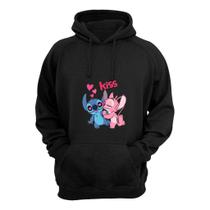 Moletom Canguru Lilo Stitch Kiss Flanelado Unissex