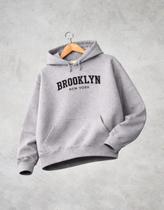 Moletom Feminino Brooklyn Minimalista Fashion Liso Flanelado Moletom Feminino Brooklyn Minimalista Fashion Liso Flanelado