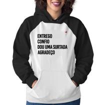 Moletom Feminino Dou uma surtada - Foca na Moda