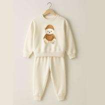 Moletom Ursinho Infantil Creme Gola Careca Estampa Minimalista e Fofa Moletom Ursinho Infantil Creme Gola Careca Estampa Minimalista e Fofa