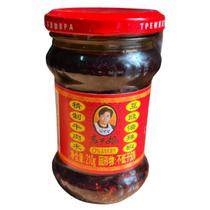 Molho de Pimenta Chinês Lao Gan Ma Pedaços de Carne Bovina 210g Molho de Pimenta Chinês Lao Gan Ma Pedaços de Carne Bovina 210g