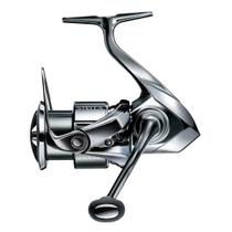 Molinete Shimano New Stella FK 2500 HG Fricção Dianteira Drag 9kg 5.8:1