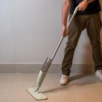 Mop Spray Lyor com Cabo Fixo 126cm e Reservatório Mop Spray Lyor com Cabo Fixo 126cm e Reservatório