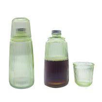 Moringa De Vidro Canelado Verde Com Copo Para Água 1l Moringa De Vidro Canelado Verde Com Copo Para Água 1l