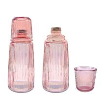 Moringa De Vidro Canelado Vermelha Com Copo Para Água 1l Moringa De Vidro Canelado Vermelha Com Copo Para Água 1l