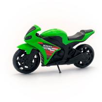 Moto de Brinquedo Verde Rodas Esportivas com Apoio Pézinho