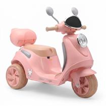 Moto Elétrica Infantil Scooter Vespa Com Luzes E Sons Rosa Domni Moto Elétrica Infantil Scooter Vespa Com Luzes E Sons Rosa Domni
