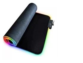 Mouse Pad Gamer Led RGB 300mm x 800mm x 4mm preto Mouse Pad Gamer Led RGB 300mm x 800mm x 4mm preto