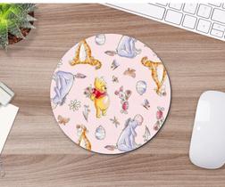 Mouse Pad Ursinho Pooh Fofo Antiderrapante para Escritório e Home Office Mouse Pad Ursinho Pooh Fofo Antiderrapante para Escritório e Home Office