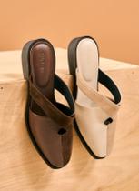 Mule Couro Recortes Marrom