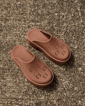 Mule Feminino Sandalia Rasteira Sola Alta Tratorada Macia Confortavel Calce Facil Mule Feminino Sandalia Rasteira Sola Alta Tratorada Macia Confortavel Calce Facil