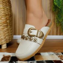 Mule Moleca Canoa Sapato Feminino Fivela Rústico 5743.214 Cor:Branco OffTamanho:35Gênero:Feminino Mule Moleca Canoa Sapato Feminino Fivela Rústico 5743.214 Cor:Branco OffTamanho:35Gênero:Feminino