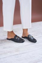 Mule Rasteira Couro Fivela - Preto Mule Rasteira Couro Fivela - Preto