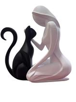 Mulher E Seu Gato - Escultura Minimalista 20cm Altura Mulher E Seu Gato - Escultura Minimalista 20cm Altura