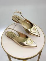 Mulle bico fino com traseiras detalhe dourado