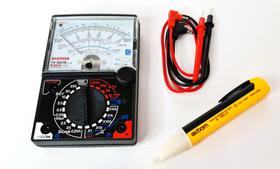 multimetro analógico Yx-360tr + caneta detectora de corrente elétrica