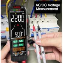 Multimetro digital, completo, preciso, com medição de temperatura.