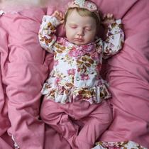 Muñeca Reborn GUESSBELLY Dormida Loulou 50 cm con Ropa y Accesorios Muñeca Reborn GUESSBELLY Dormida Loulou 50 cm con Ropa y Accesorios