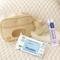Mustela Kit Troca de Fraldas Creme Assaduras Lenços Umedecidos Necessaire