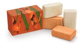 Natura - Caixa de Sabonete Ucuuba, Castanha, Andiroba e Maracujá em Puro Vegetal Ekos Cremoso