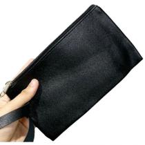 Necessaire Bolsinha Lisa De Mão Carteira Prática Com Fechamento à Zíper E Alça preto Necessaire Bolsinha Lisa De Mão Carteira Prática Com Fechamento à Zíper E Alça preto