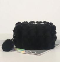 Necessaire Felpuda Com Fecho Holográfico
