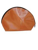 Nécessaire Meia Lua Pequena, Feita De Lona De Painel Publicitário, Com Zíper, Impermeável e Resistente Nécessaire Meia Lua Pequena, Feita De Lona De Painel Publicitário, Com Zíper, Impermeável e Resistente