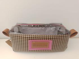 Necessaries com visor cristal Necessaries com visor cristal