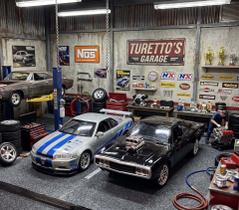 Nissan Skyline + Dodge Charger Luz Som velozes furiosos 1/24 Cor:Sortidas Nissan Skyline + Dodge Charger Luz Som velozes furiosos 1/24 Cor:Sortidas