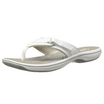Novo chinelo branco sintético feminino Clarks Breeze Sea Novo chinelo branco sintético feminino Clarks Breeze Sea