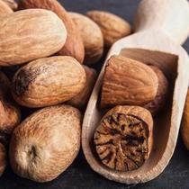 Noz Moscada Inteira 50g