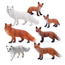 O conjunto de bonecos de brinquedo UANDME Fox inclui raposas árticas e vermelhas