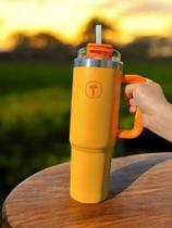 O Copo Tupperware Térmico Big T 1,1 L - cor Damasco O Copo Tupperware Térmico Big T 1,1 L - cor Damasco