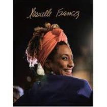 O Livro de Marielle Franco - Uma Fotobiografia O Livro de Marielle Franco - Uma Fotobiografia