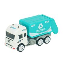 O mini carro construído da engenharia da luta contra o incêndio brinca presentes para crianças da pré-escola