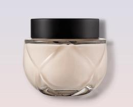 O.U.i LAmour-Esse 142 - Crème Riche 200g O.U.i LAmour-Esse 142 - Crème Riche 200g