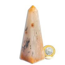 Obelisco Aragonita Raio Laranja Pedra Natural 11 a 12 cm Obelisco Aragonita Raio Laranja Pedra Natural 11 a 12 cm